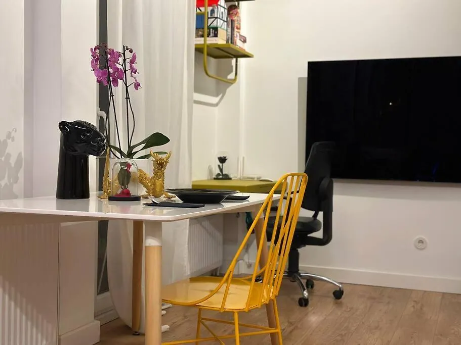 Apartament Milou'S Home Salonic